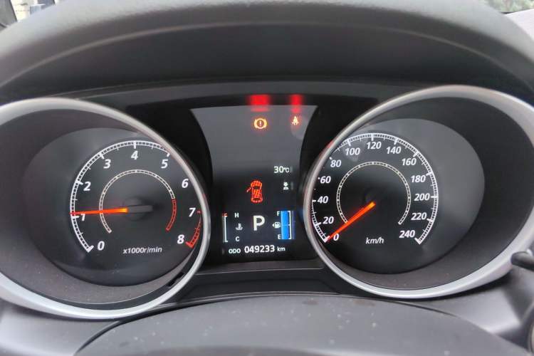 Used Mitsubishi ASX 2018 2.0L CVT Two-Wheel Drive Deluxe Edition Instrument Cluster