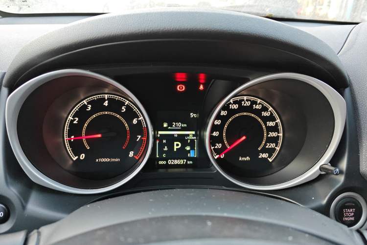Used Mitsubishi ASX 2018 2.0L CVT Two-Wheel Drive Deluxe Edition Instrument Cluster