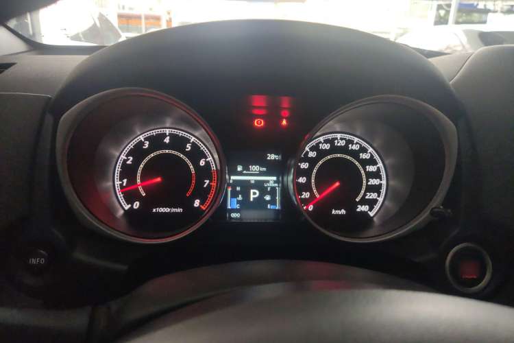 Used Mitsubishi ASX 2018 2.0L CVT Two-Wheel Drive Deluxe Edition Instrument Cluster