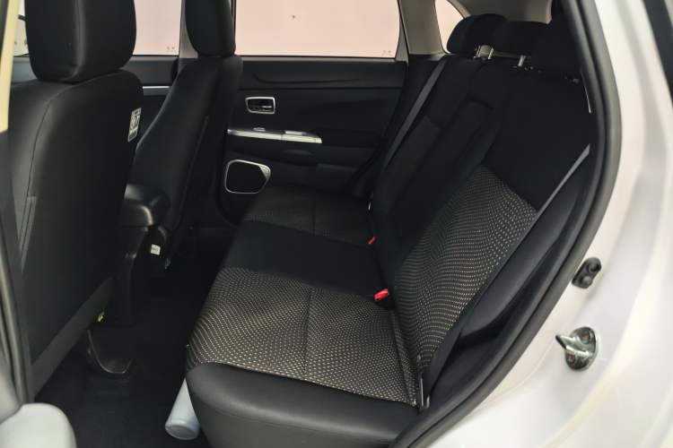 Used Mitsubishi ASX 2018 1.6L Manual Two-Wheel Drive Fashion Edition Interior 1