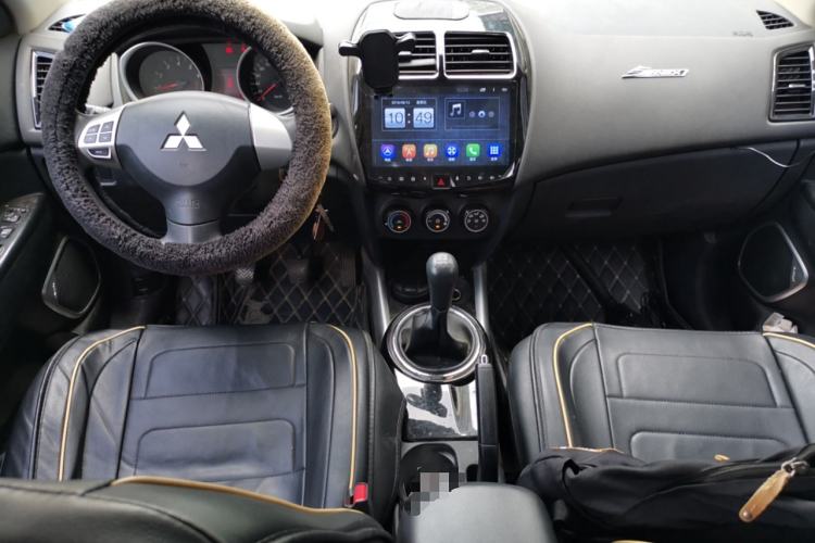 Used Mitsubishi ASX 2018 1.6L Manual Two-Wheel Drive Fashion Edition Interior 2