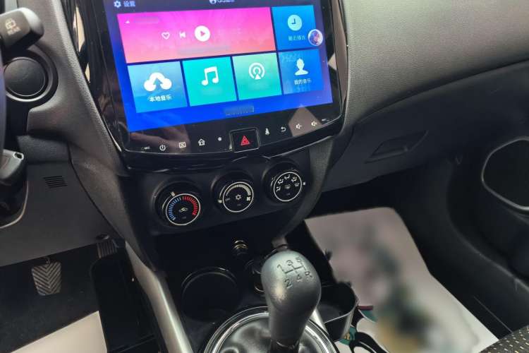 Used Mitsubishi ASX 2018 1.6L Manual Two-Wheel Drive Fashion Edition Interior 4