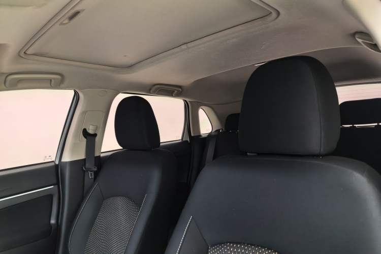 Used Mitsubishi ASX 2018 1.6L Manual Two-Wheel Drive Fashion Edition Interior 6