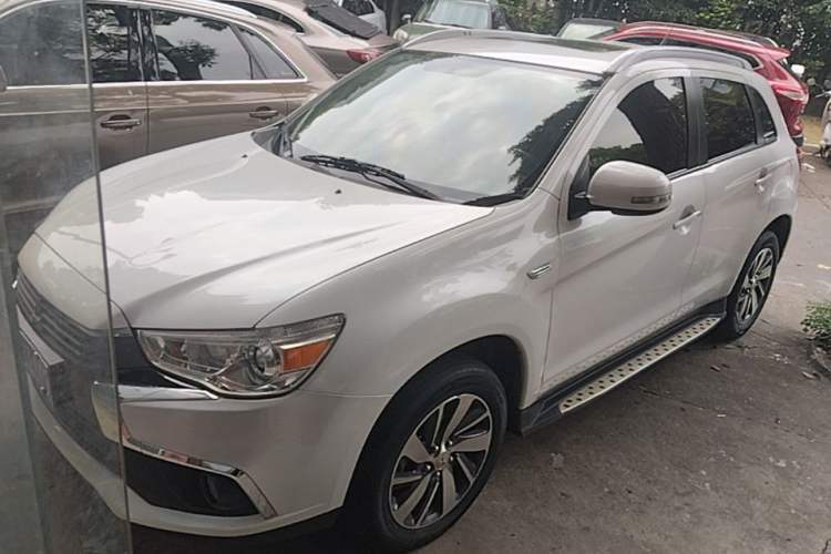 Used Mitsubishi ASX 2018 2.0L CVT Two-Wheel Drive Deluxe Edition Guazi used car, China used car export, Used car for sale, Used Mitsubishi cars, Cheapest cars for sale