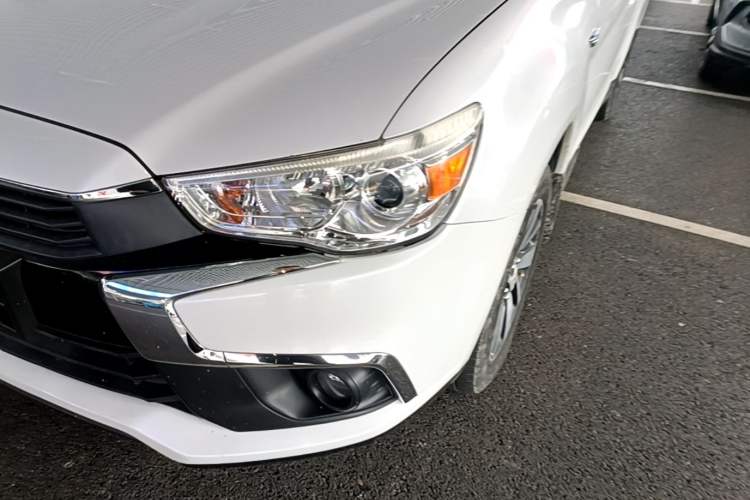 Used Mitsubishi ASX 2018 2.0L CVT Two-Wheel Drive Deluxe Edition Left Front Headlight