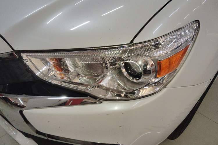 Used Mitsubishi ASX 2018 2.0L CVT Two-Wheel Drive Deluxe Edition Left Front Headlight
