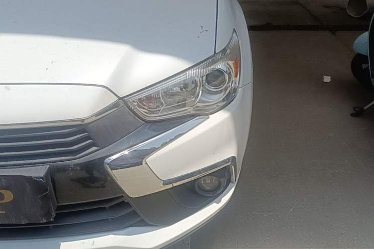 Used Mitsubishi ASX 2018 2.0L CVT Two-Wheel Drive Elite Edition Left Front Headlight