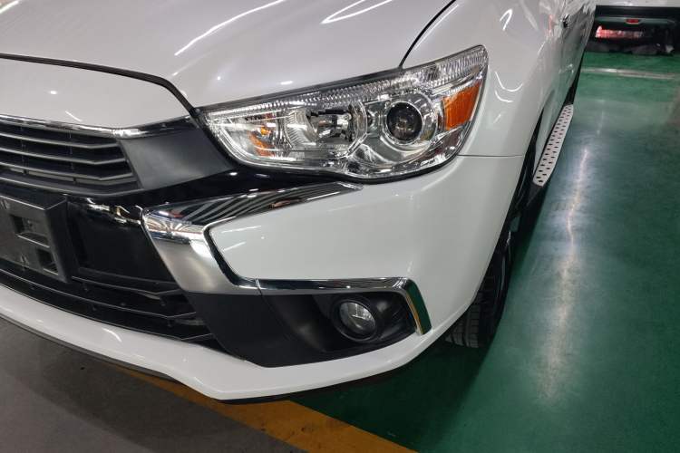 Used Mitsubishi ASX 2018 2.0L CVT Two-Wheel Drive Deluxe Edition Left Front Headlight