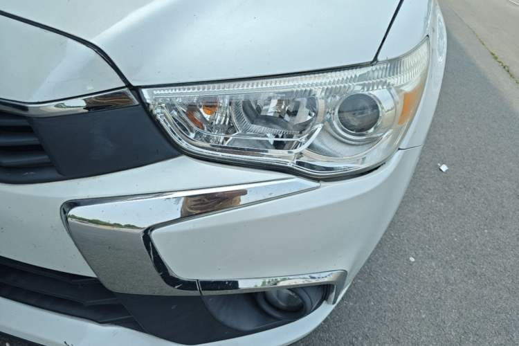 Used Mitsubishi ASX 2018 2.0L CVT Two-Wheel Drive Deluxe Edition Left Front Headlight