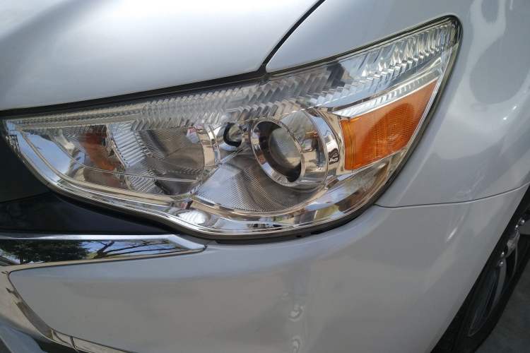 Used Mitsubishi ASX 2018 2.0L CVT Two-Wheel Drive Deluxe Edition Left Front Headlight