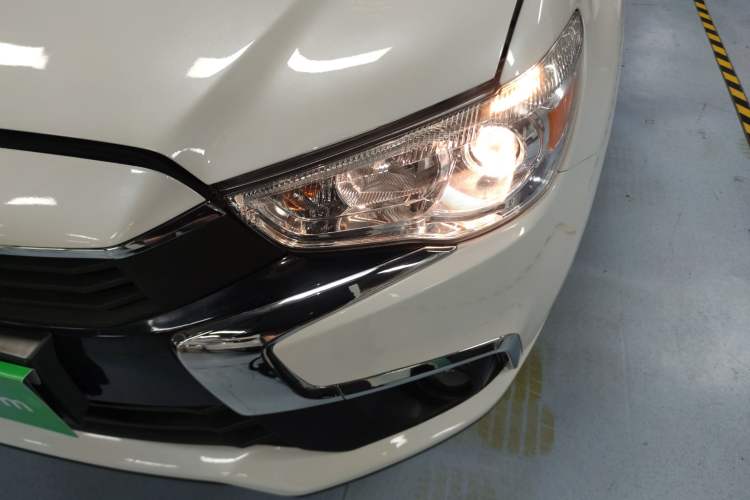 Used Mitsubishi ASX 2018 2.0L CVT Two-Wheel Drive Deluxe Edition Left Front Headlight