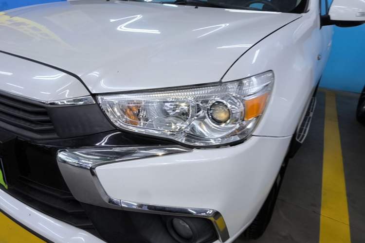Used Mitsubishi ASX 2018 2.0L CVT Two-Wheel Drive Deluxe Edition Left Front Headlight