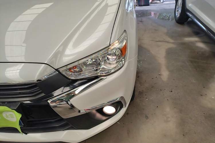 Used Mitsubishi ASX 2018 2.0L CVT Two-Wheel Drive Elite Edition Left Front Headlight