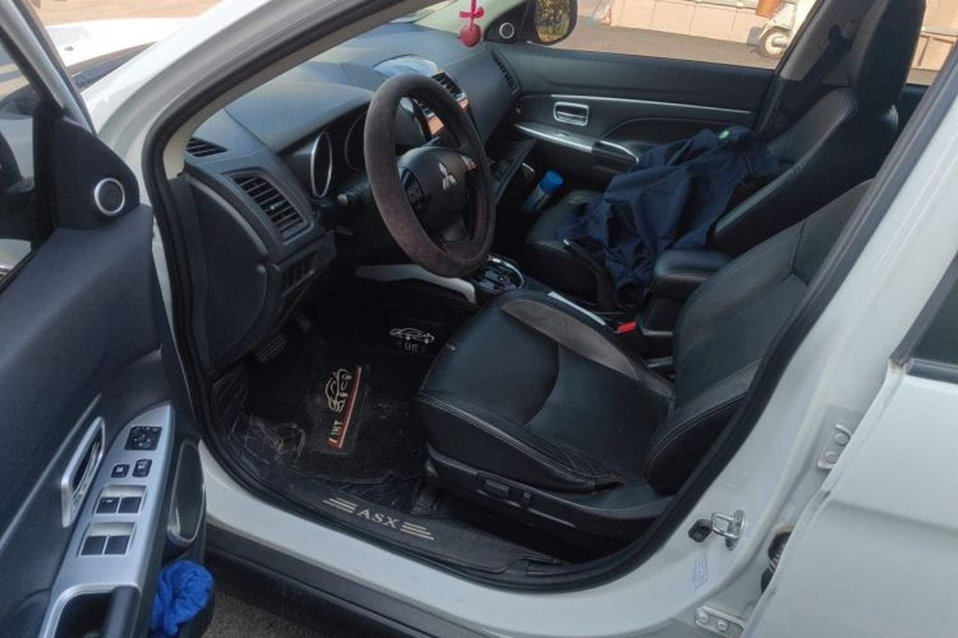 Used Mitsubishi ASX 2018 2.0L CVT Two-Wheel Drive Deluxe Edition Left Front Seat