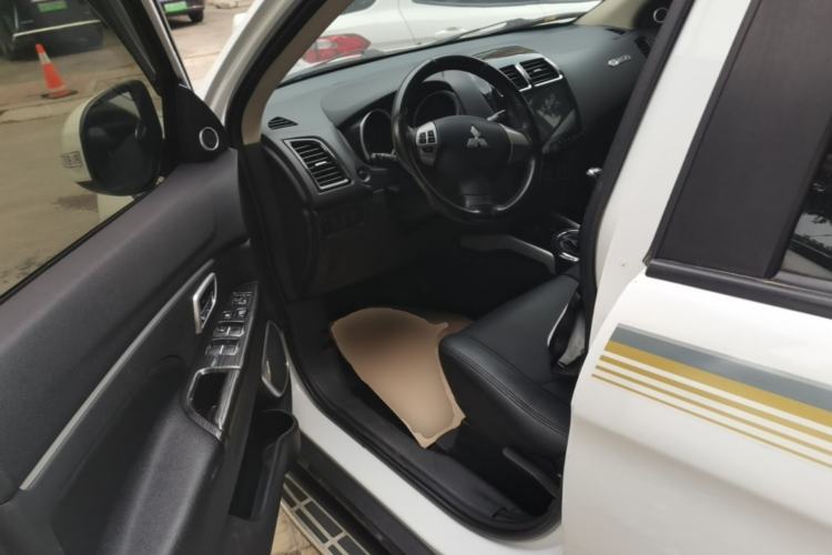 Used Mitsubishi ASX 2018 1.6L Manual Two-Wheel Drive Fashion Edition Left Front Seat