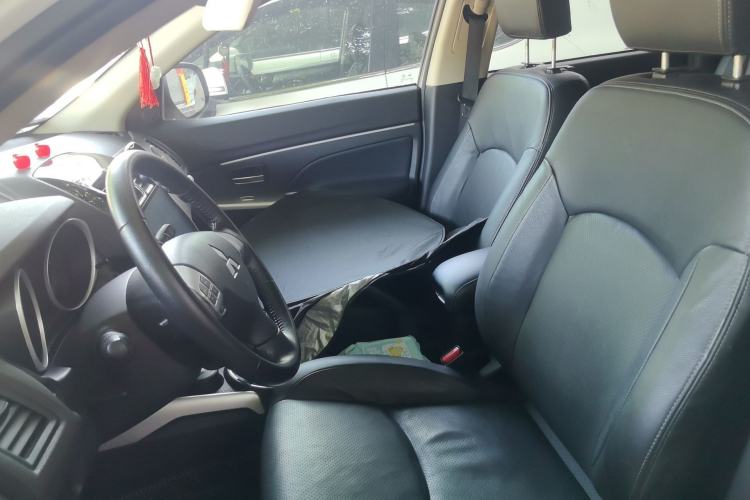 Used Mitsubishi ASX 2018 2.0L CVT Two-Wheel Drive Deluxe Edition Left Front Seat