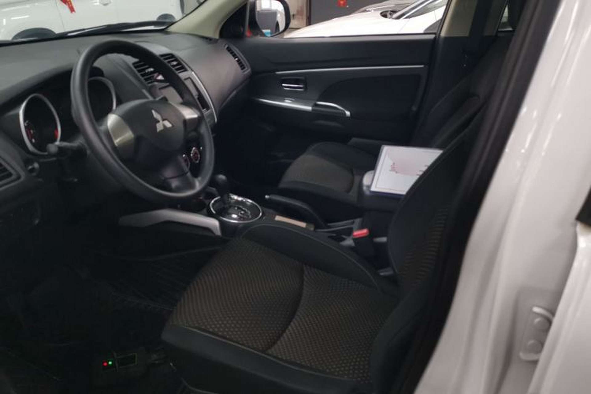 Used Mitsubishi ASX 2018 2.0L CVT Two-Wheel Drive Elite Edition Left Front Seat