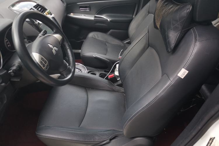 Used Mitsubishi ASX 2018 2.0L CVT Two-Wheel Drive Deluxe Edition Left Front Seat
