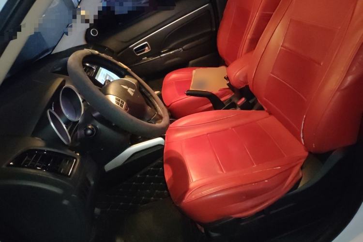 Used Mitsubishi ASX 2018 2.0L CVT Two-Wheel Drive Deluxe Edition Left Front Seat