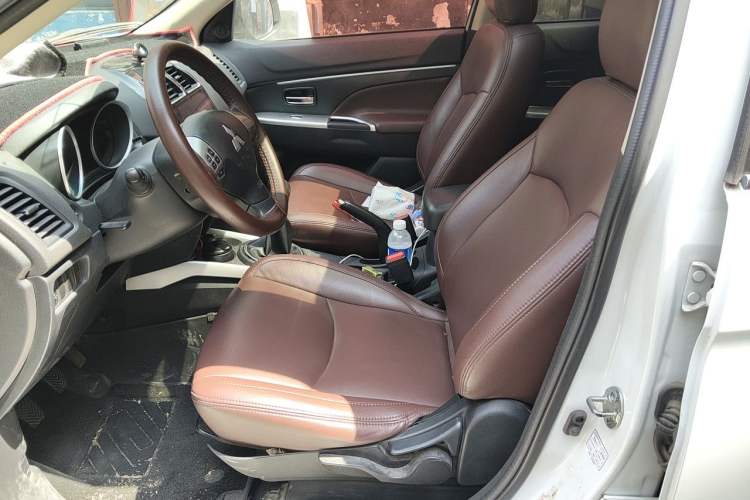 Used Mitsubishi ASX 2018 1.6L Manual Two-Wheel Drive Fashion Edition Left Front Seat