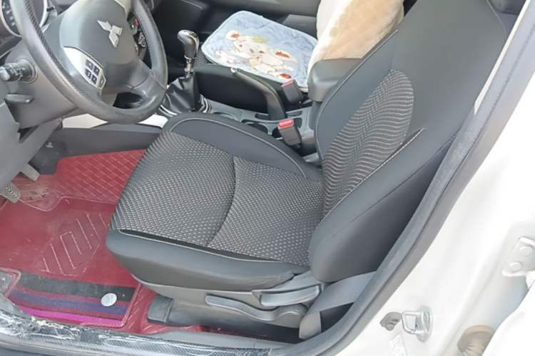 Used Mitsubishi ASX 2018 1.6L Manual Two-Wheel Drive Dynamic Edition Left Front Seat