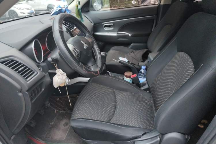 Used Mitsubishi ASX 2018 1.6L Manual Two-Wheel Drive Fashion Edition Left Front Seat