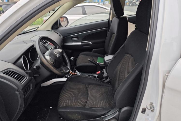 Used Mitsubishi ASX 2018 1.6L Manual Two-Wheel Drive Fashion Edition Left Front Seat