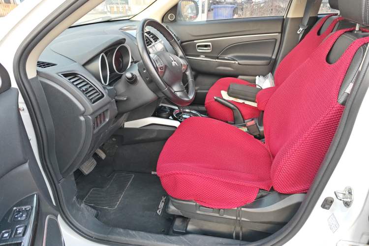 Used Mitsubishi ASX 2018 2.0L CVT Two-Wheel Drive Deluxe Edition Left Front Seat