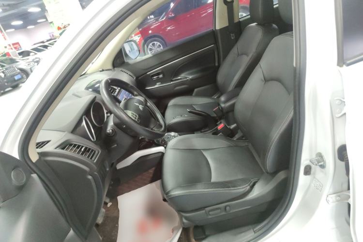 Used Mitsubishi ASX 2018 2.0L CVT Two-Wheel Drive Deluxe Edition Left Front Seat