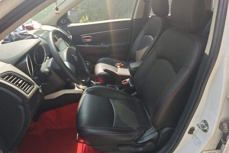 Used Mitsubishi ASX 2018 1.6L Manual Two-Wheel Drive Dynamic Edition Left Front Seat
