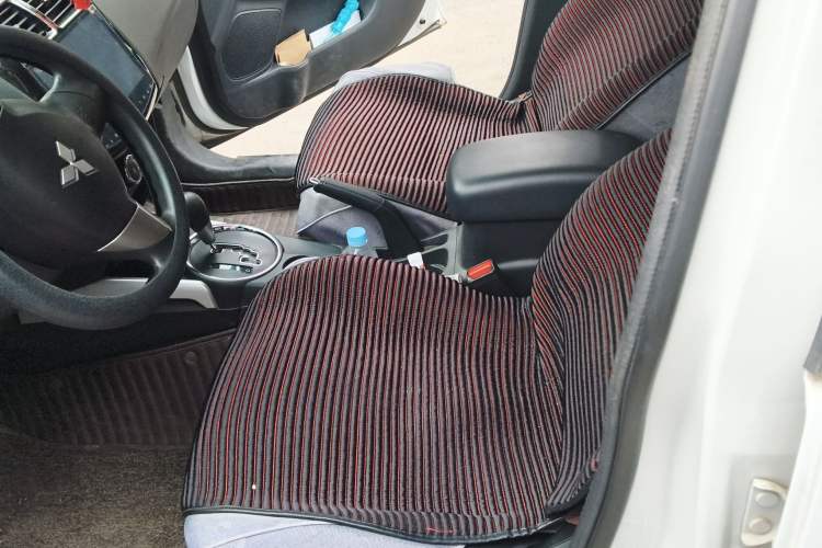 Used Mitsubishi ASX 2018 2.0L CVT Two-Wheel Drive Elite Edition Left Front Seat