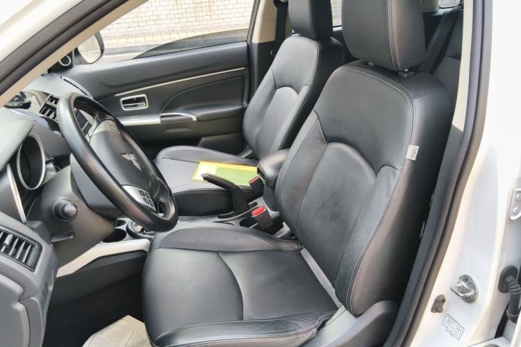 Used Mitsubishi ASX 2018 2.0L CVT Two-Wheel Drive Deluxe Edition Left Front Seat