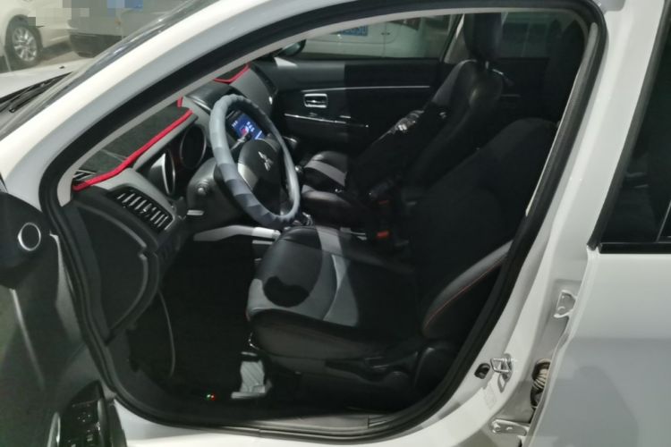 Used Mitsubishi ASX 2018 1.6L Manual Two-Wheel Drive Dynamic Edition Left Front Seat