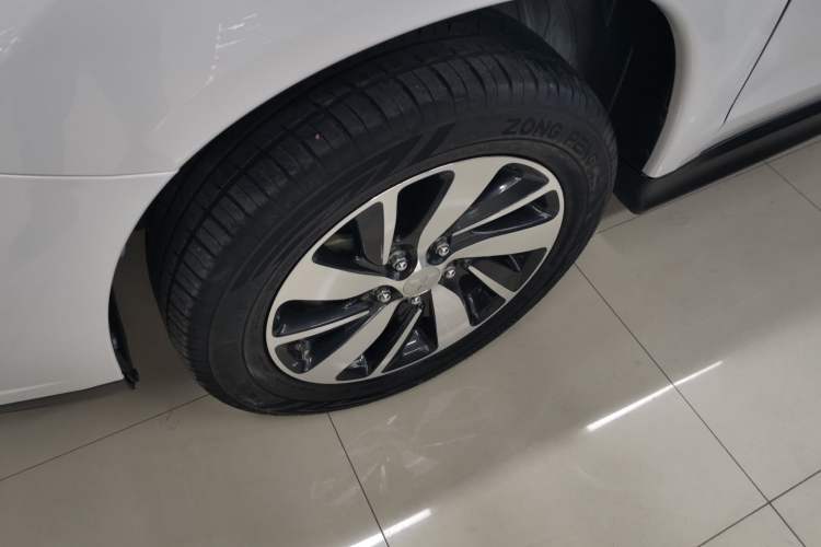Used Mitsubishi ASX 2018 2.0L CVT Two-Wheel Drive Elite Edition Left Front Wheel Hub