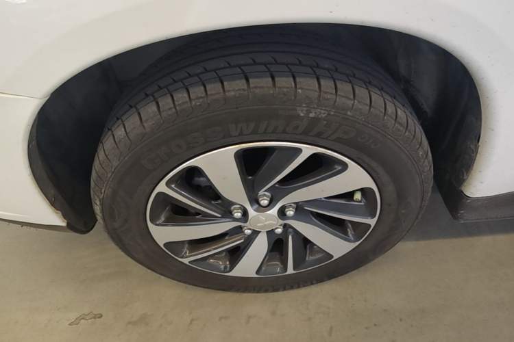 Used Mitsubishi ASX 2018 2.0L CVT Two-Wheel Drive Deluxe Edition Left Front Wheel Hub