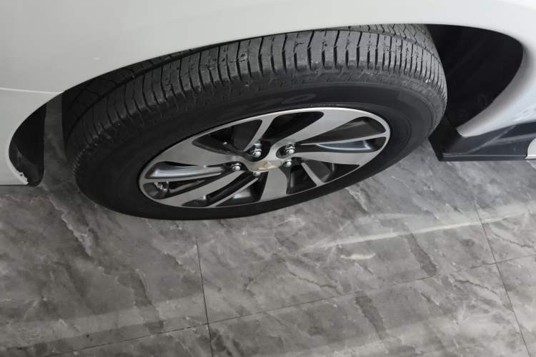 Used Mitsubishi ASX 2018 2.0L CVT Two-Wheel Drive Deluxe Edition Left Front Wheel Hub