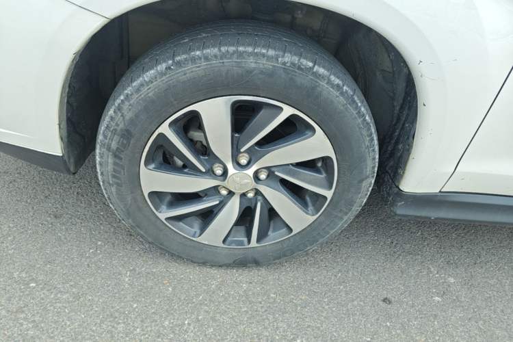 Used Mitsubishi ASX 2018 2.0L CVT Two-Wheel Drive Deluxe Edition Left Front Wheel Hub