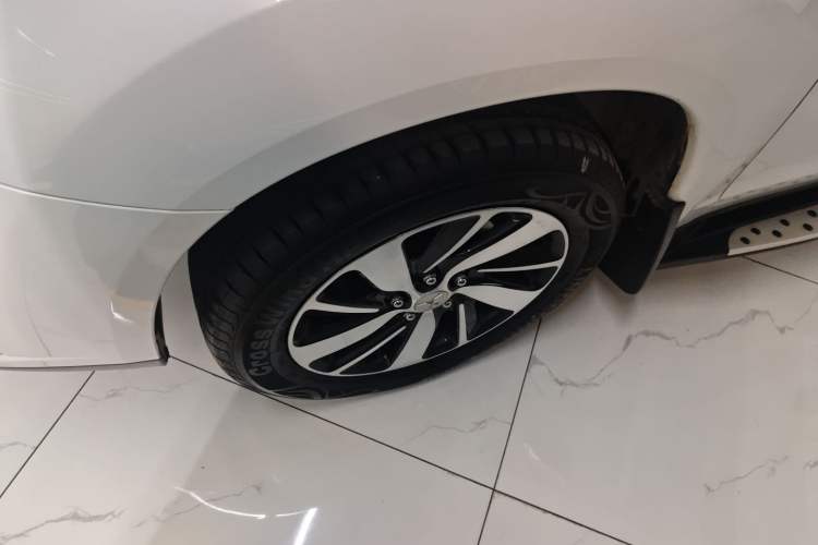 Used Mitsubishi ASX 2018 2.0L CVT Two-Wheel Drive Deluxe Edition Left Front Wheel Hub
