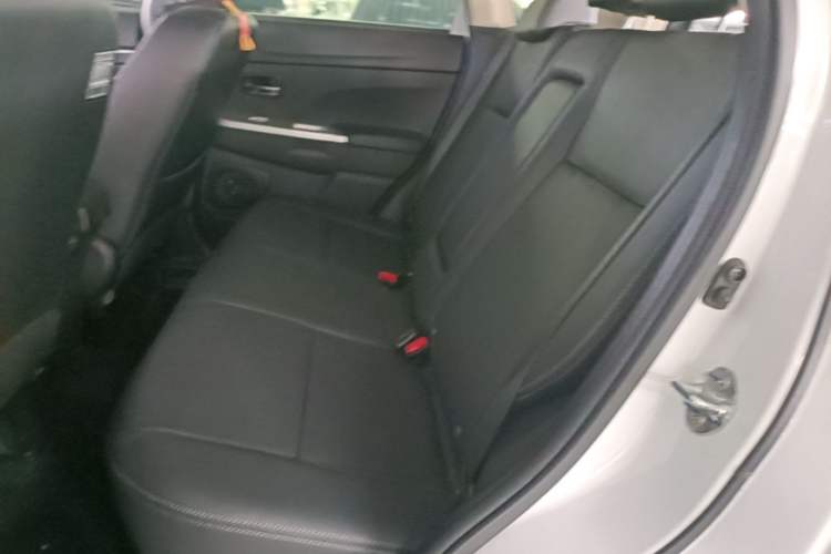 Used Mitsubishi ASX 2018 2.0L CVT Two-Wheel Drive Deluxe Edition Left Rear Seat