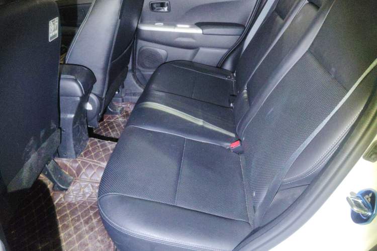 Used Mitsubishi ASX 2018 2.0L CVT Two-Wheel Drive Deluxe Edition Left Rear Seat