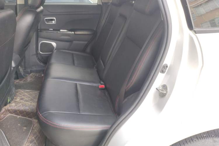 Used Mitsubishi ASX 2018 2.0L CVT Two-Wheel Drive Elite Edition Left Rear Seat
