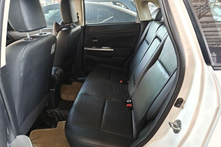 Used Mitsubishi ASX 2018 2.0L CVT Two-Wheel Drive Deluxe Edition Left Rear Seat