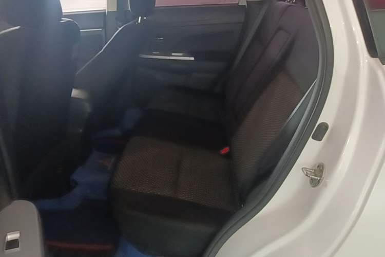 Used Mitsubishi ASX 2018 2.0L CVT Two-Wheel Drive Elite Edition Left Rear Seat