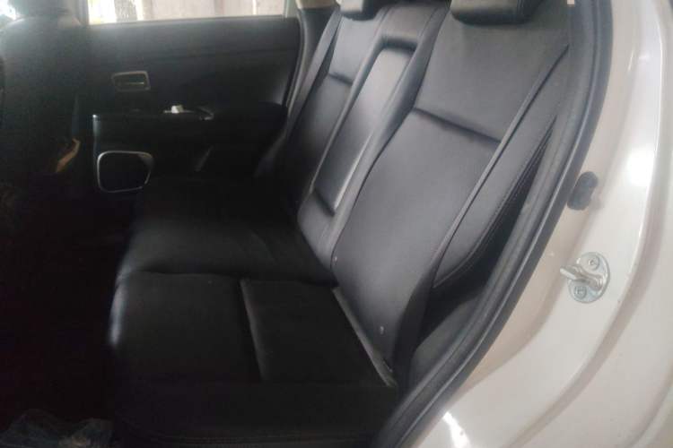 Used Mitsubishi ASX 2018 2.0L CVT Two-Wheel Drive Deluxe Edition Left Rear Seat