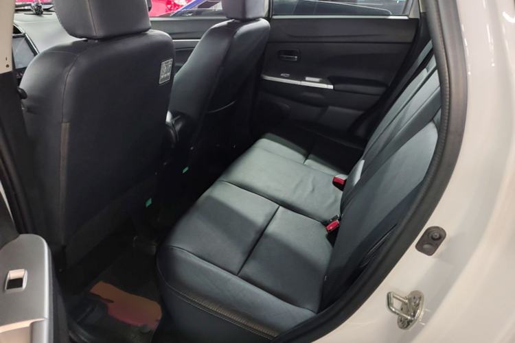 Used Mitsubishi ASX 2018 2.0L CVT Two-Wheel Drive Deluxe Edition Left Rear Seat