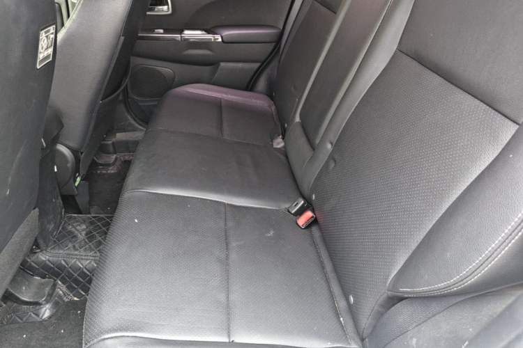 Used Mitsubishi ASX 2018 2.0L CVT Two-Wheel Drive Deluxe Edition Left Rear Seat