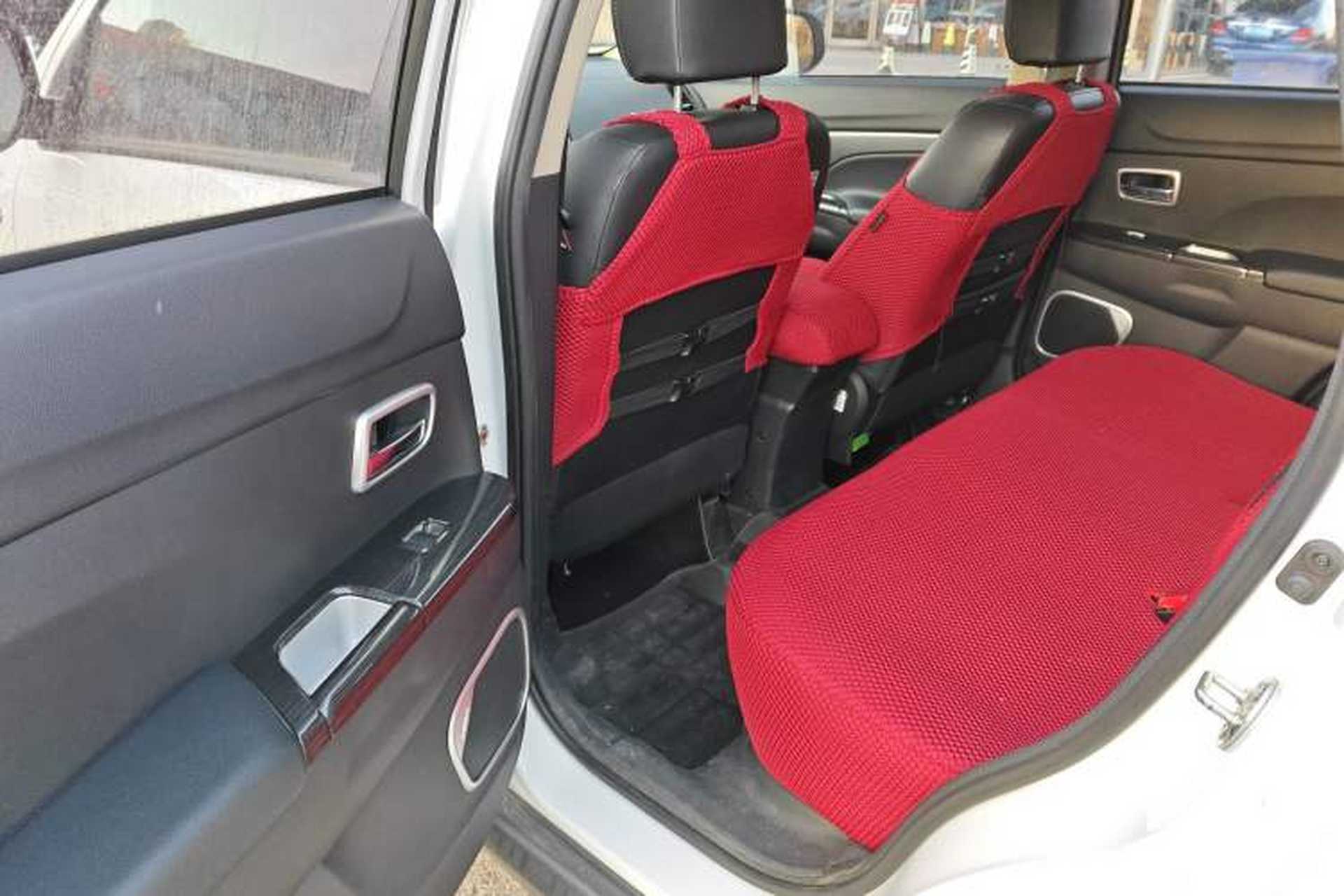 Used Mitsubishi ASX 2018 2.0L CVT Two-Wheel Drive Deluxe Edition Left Rear Seat