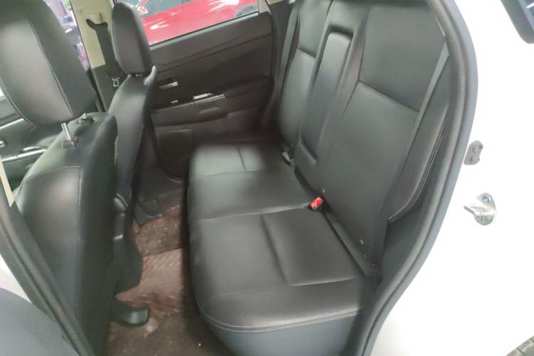 Used Mitsubishi ASX 2018 2.0L CVT Two-Wheel Drive Deluxe Edition Left Rear Seat