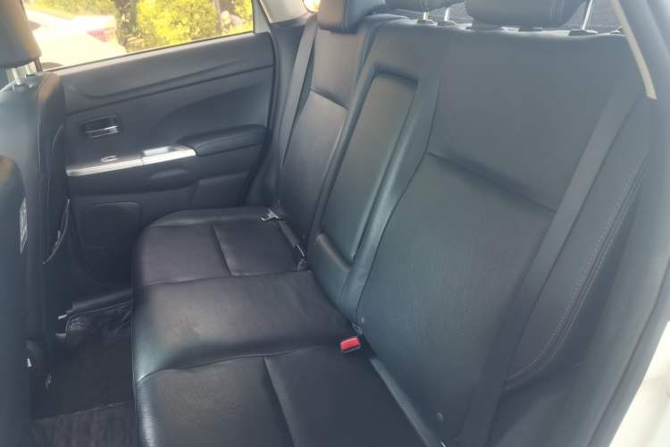 Used Mitsubishi ASX 2018 2.0L CVT Two-Wheel Drive Deluxe Edition Left Rear Seat