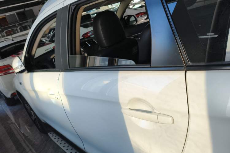 Used Mitsubishi ASX 2018 2.0L CVT Two-Wheel Drive Deluxe Edition Left Side